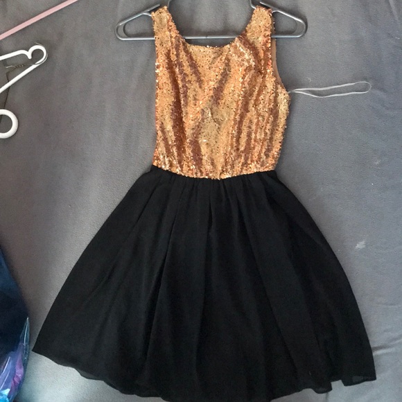 Short formal dress